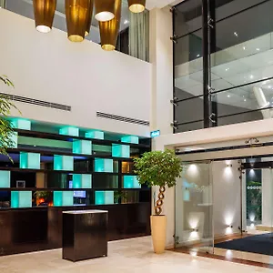 Radisson Blu Hotel, Hotel